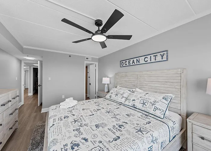 Ultra Luxe Direct Oceanfront Escape - Marigot 1004 Holiday home