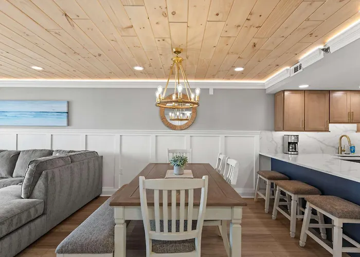 Ultra Luxe Direct Oceanfront Escape - Marigot 1004 Holiday home Ocean City