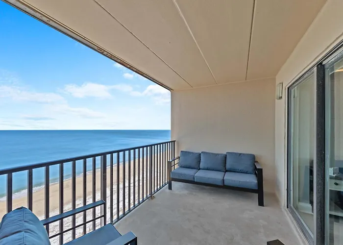 Holiday home Ultra Luxe Direct Oceanfront Escape - Marigot 1004 Ocean City