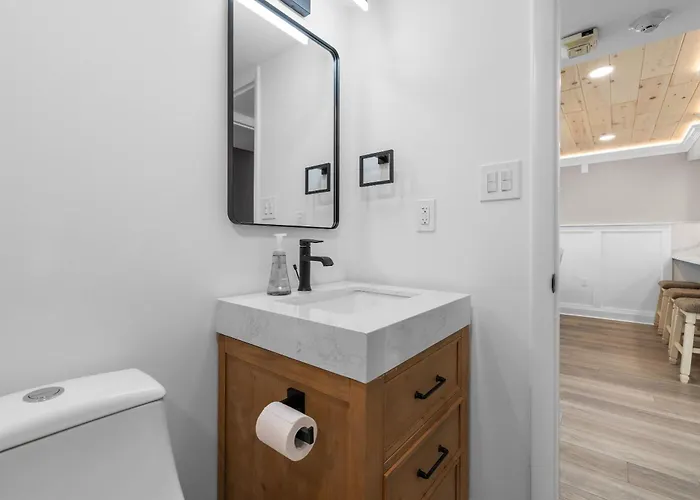 Ultra Luxe Direct Oceanfront Escape - Marigot 1004 Ocean City