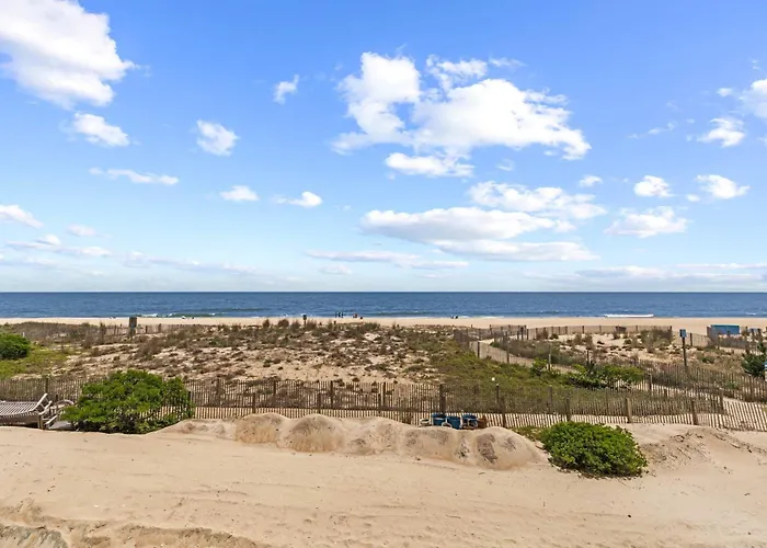 Holiday home Ultra Luxe Direct Oceanfront Escape - Marigot 1004 Ocean City